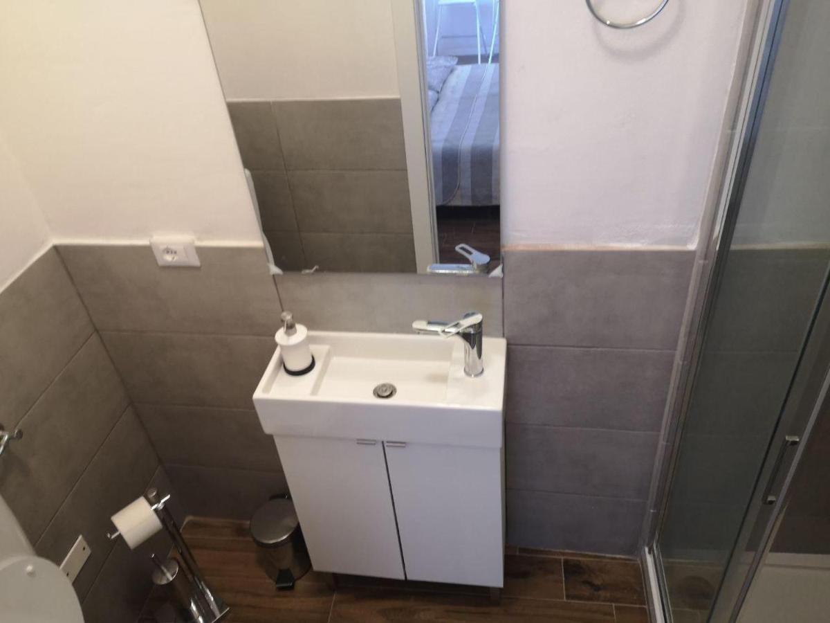 Camera E Bagno Privato A 3 Minuti Dalla Stazione Bolonha Exterior foto